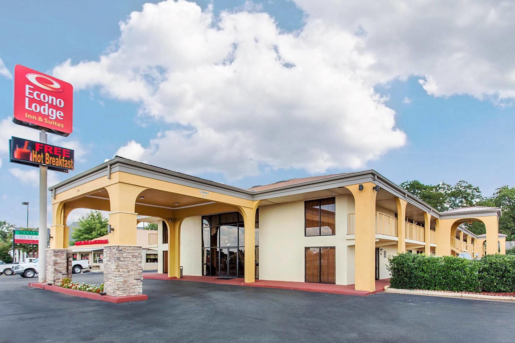 Econo Lodge Inn & Suites Griffin Exterior photo